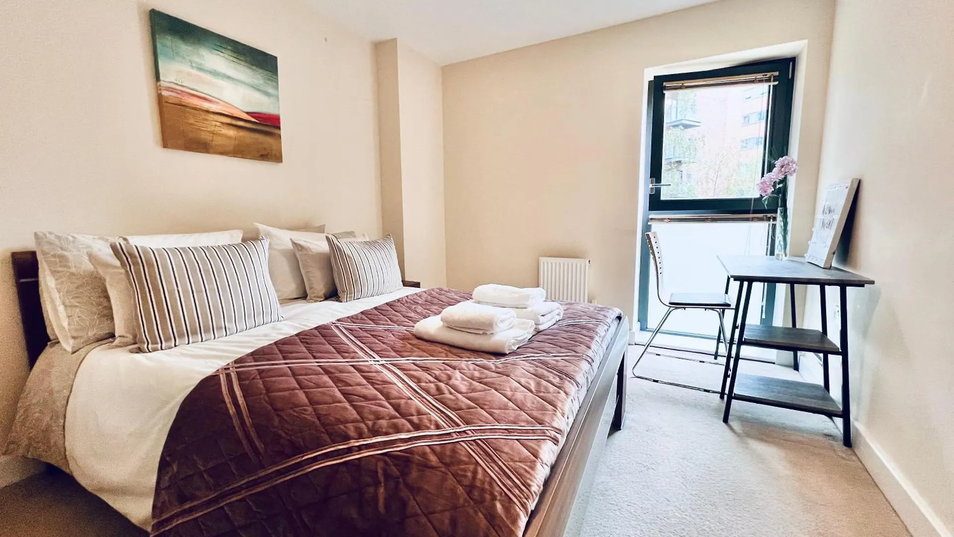 Canada Water Se16 7Aq 2Bed 2Bathroom Ap لندن 0*,  المملكة المتحدة